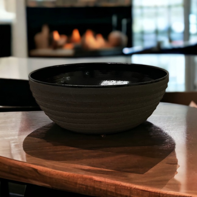 Black stoneware salad bowl - 15 cm - 100% handmade - Unique item • Basalt