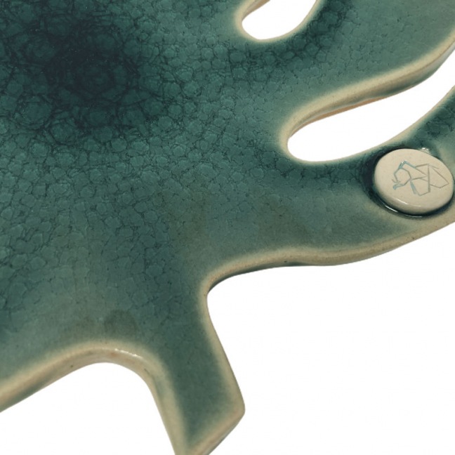 elephantom-design-leaf-dish-handmade-cracked-green-glaze-lagoon elephantom-design-leaf-dish-handmade-cracked-green-glaze-lagoon