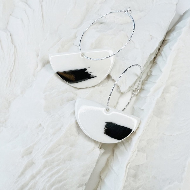 SÉLÈNE • Boucles d'oreilles  - Porcelaine et platine SÉLÈNE • Boucles d'oreilles  - Porcelaine et platine