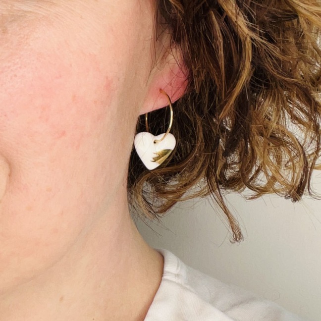 LOVE • Boucles d'oreilles  - Porcelaine et or LOVE • Boucles d'oreilles  - Porcelaine et or