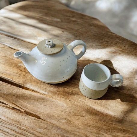 La tasse à café avec anse  - Grès pyrité - Fait main • Grains de beauté