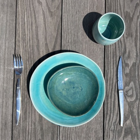 Assiette turquoise – Grès artisanal • Collection Lagon - Fin de série