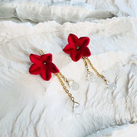 Flavia - Crochets d'oreilles • Porcelaine teinte en rouge