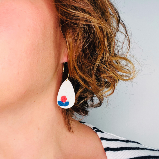 Florine – Crochets d'oreilles • Fleurs bleues de porcelaine