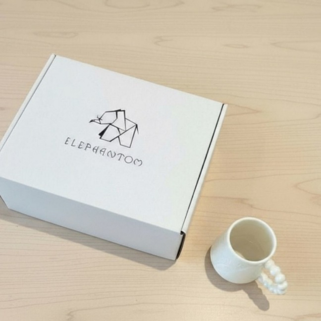 Tea / coffee cup - White porcelain - Craft creation - Sea Ice