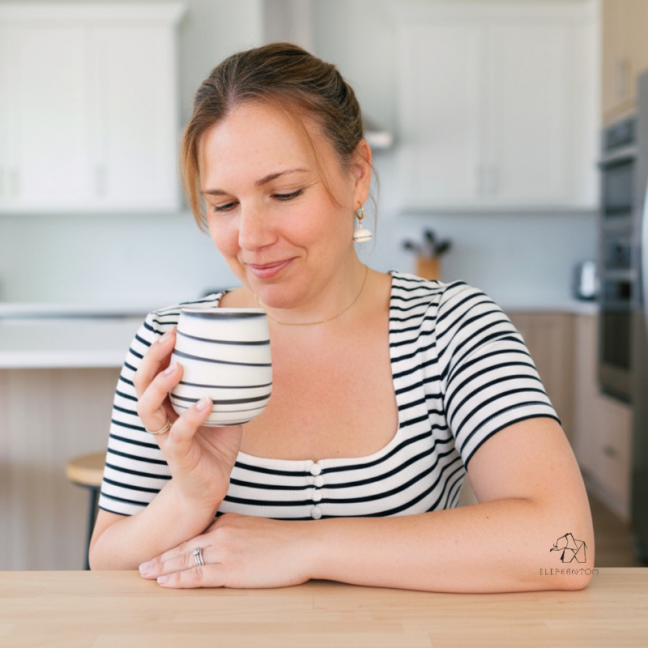 Mug sans anse blanc et noir en porcelaine - tasse design fait main 250 ml • Cyclone