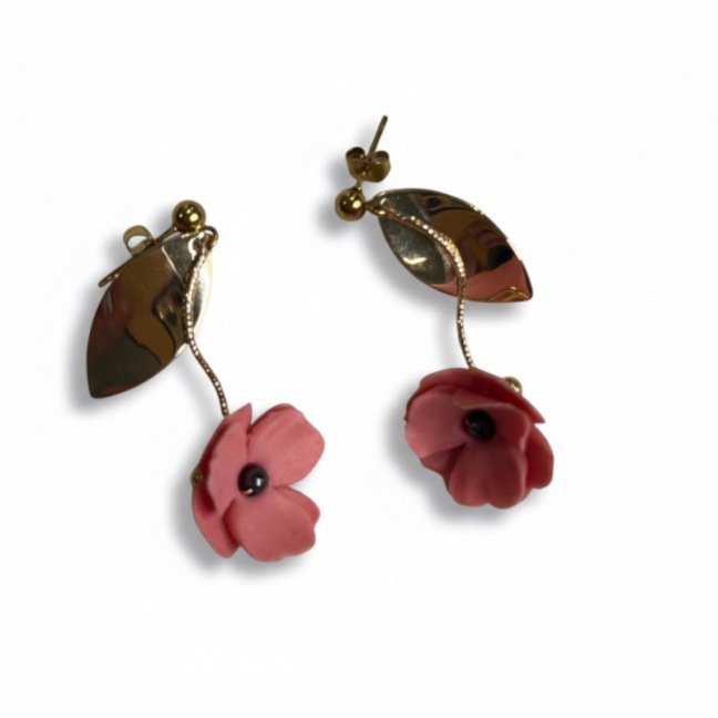 Juliette - Boucles d’oreilles roses • Bijou fleuri en porcelaine