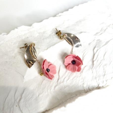 Juliette - Boucles d’oreilles roses • Bijou fleuri en porcelaine