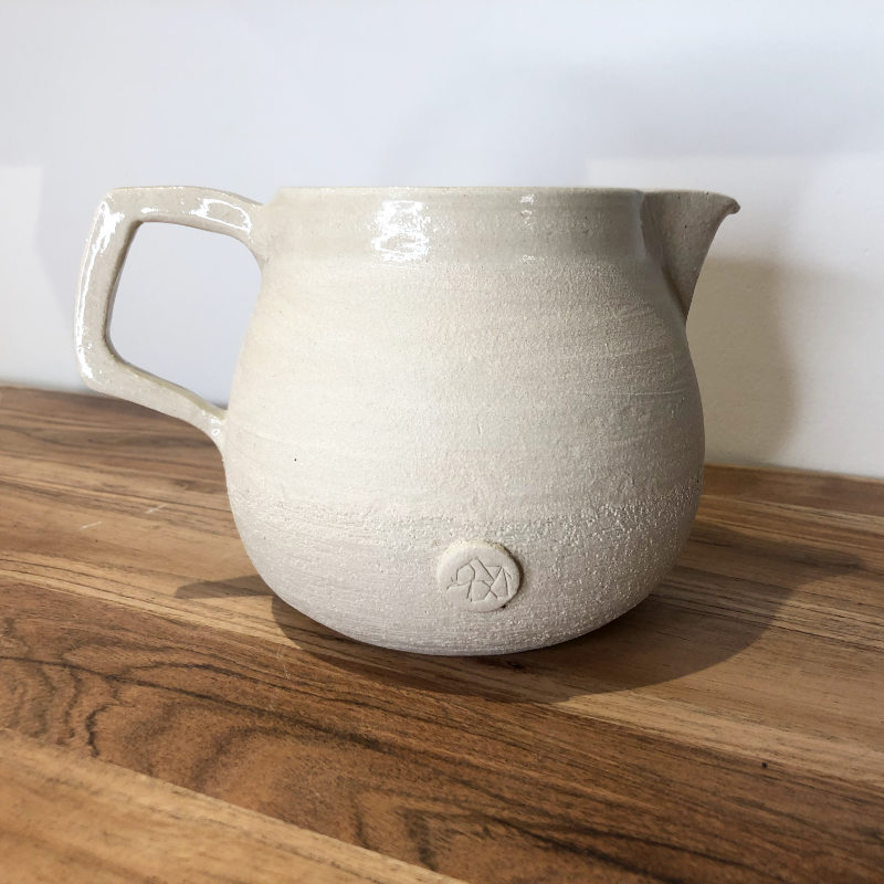 elephantom-carafe-en-gres-realisation-artisanale-sur-mesure